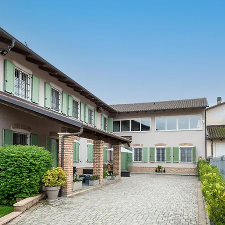 Zio-nonno By Interhome Holiday home Portacomaro