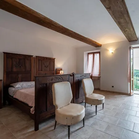 Zio-nonno By Interhome *